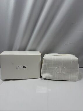 Dior White Canvas CD Cosmetic Casée
